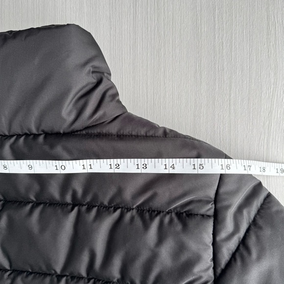 WILD FABLE Cropped Puffer Jacket XS Black Boxy Zip Stand Collar Lightweight - Picture 10 of 16